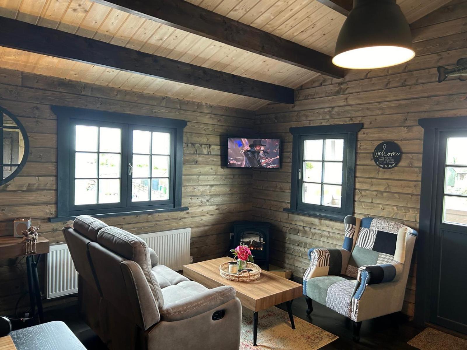 Little Rock Retreat Log Cabin With Hot Tub Castletown Gheoghegan 외부 사진