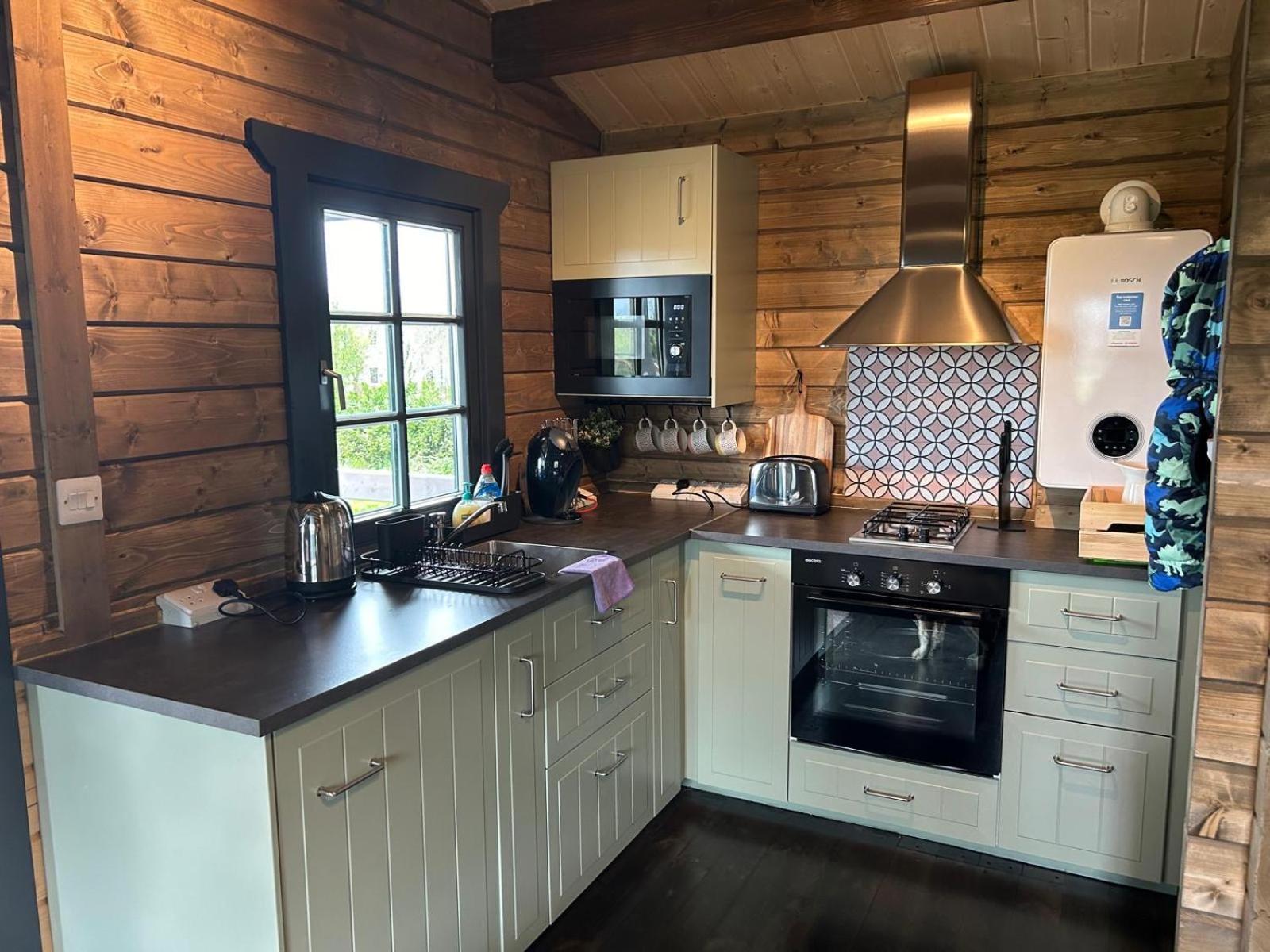 Little Rock Retreat Log Cabin With Hot Tub Castletown Gheoghegan 외부 사진