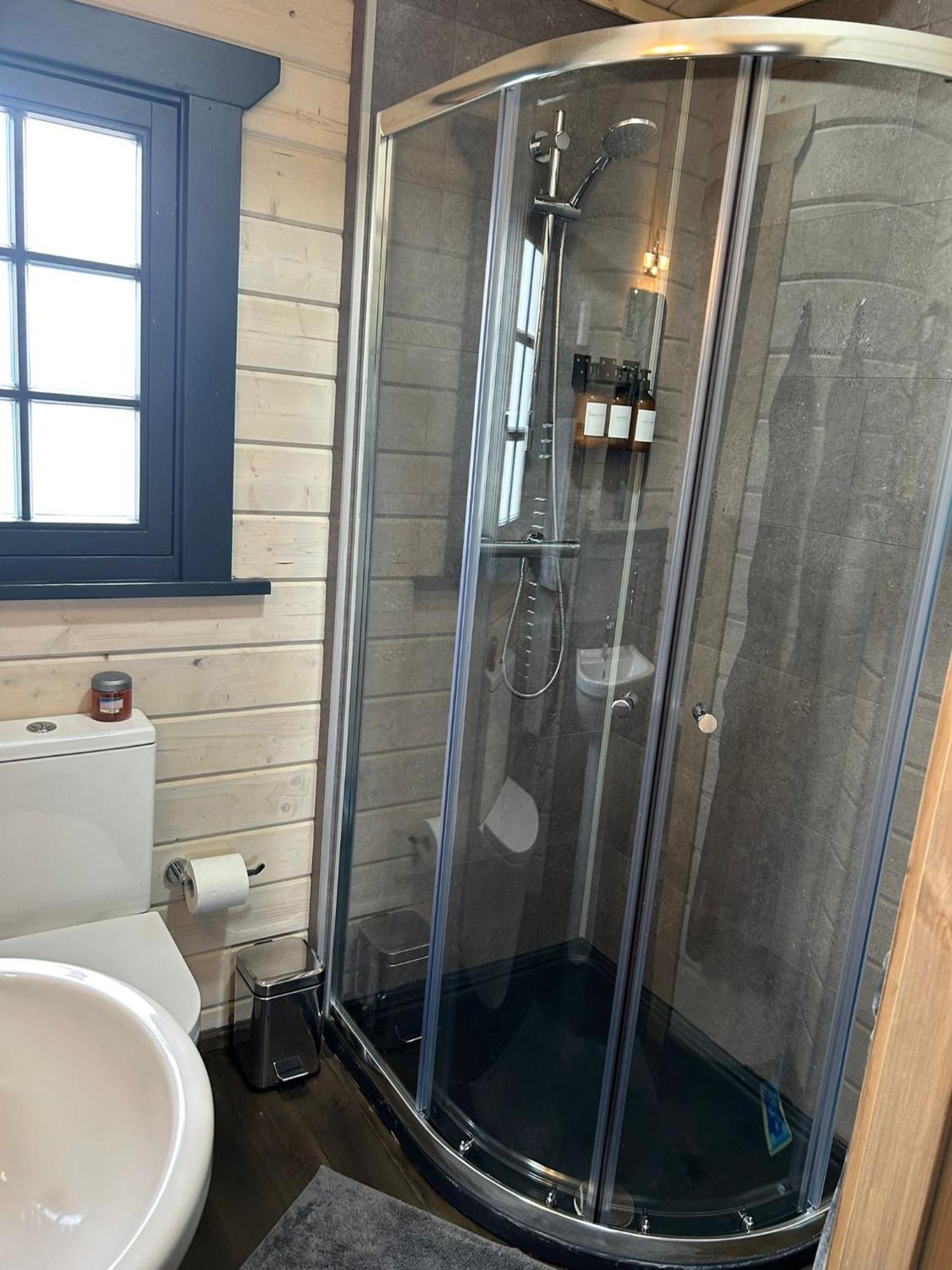Little Rock Retreat Log Cabin With Hot Tub Castletown Gheoghegan 외부 사진
