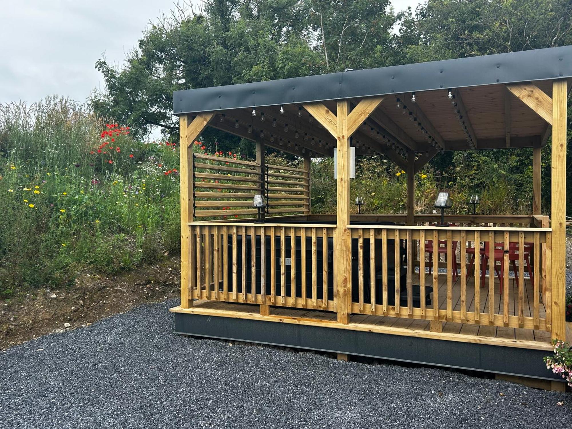 Little Rock Retreat Log Cabin With Hot Tub Castletown Gheoghegan 외부 사진